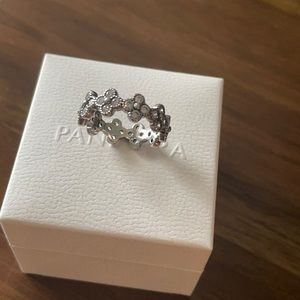 Pandora ring